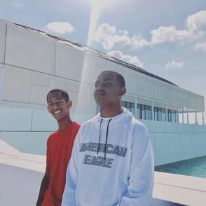 Meet your Posher, Johnny